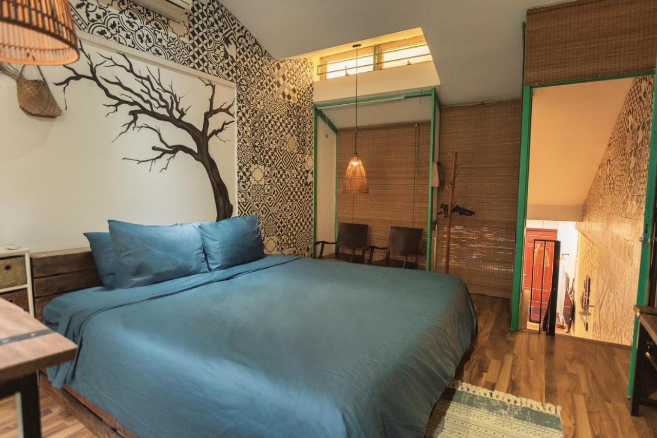 Entire French House With 4 Bedrooms In Hanoi Downtown Exterior photo